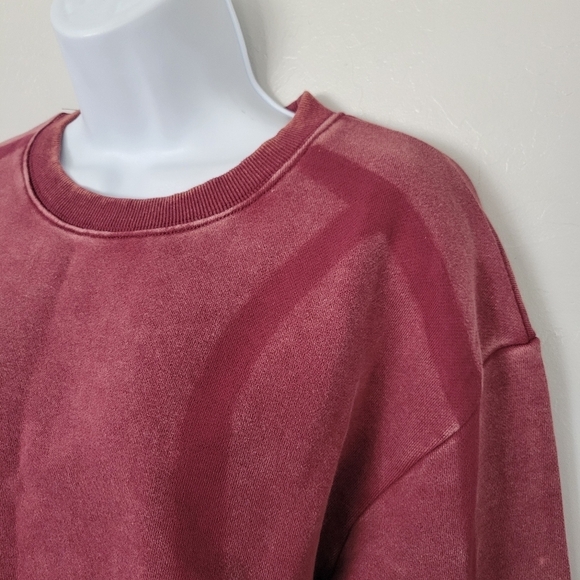 Aemi + Co. NWT Women's Small Burgundy Red Long Sleeve Cropped Sweatshirt Top - Picture 9 of 9